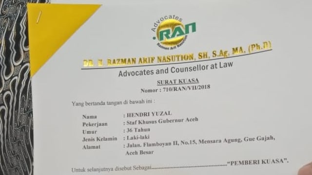 Surat kuasa tersangka kasus dugaan korupsi dana otsus di Aceh, Hendri Yuzal kepada pengacara Razman Arif Nasution. (Foto: Adhim Mugni/kumparan)