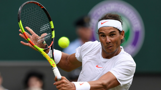 Aksi Nadal di Wimbledon 2018. (Foto: REUTERS/Tony O'Brien)