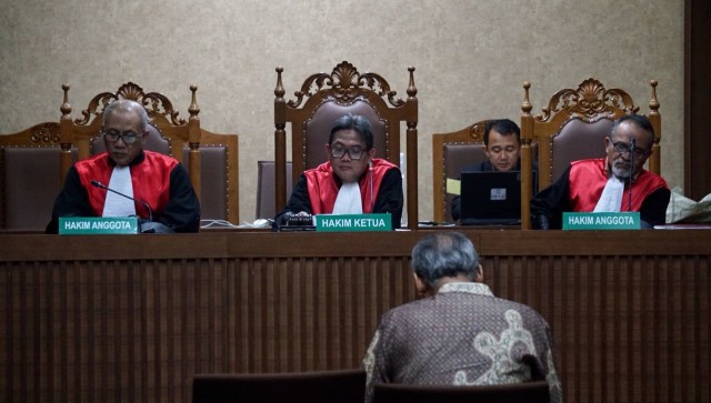 Terdakwa merintangi penyidikan Komisi Pemberantasan Korupsi (KPK) menjalani Sidang Pledoi di Pengadilan Tipikor, Jakarta. (Foto: Fanny Kusumawardhani/kumparan)