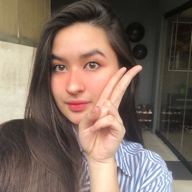 7 Anak Artis Berdarah Campuran Yang Bikin Hati Nyut Nyutan Kumparan Com