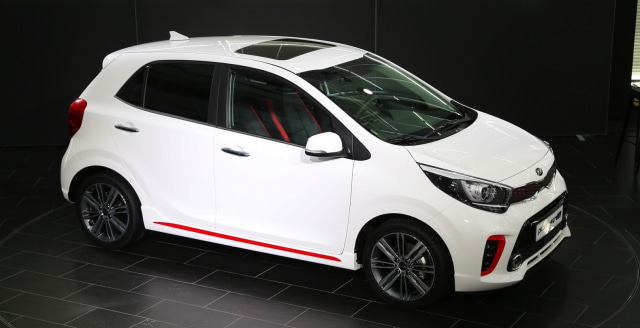 3 Mobil Baru Termurah yang Punya Fitur Sunroof (447526)