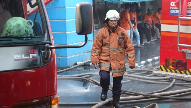 Pemadam kebakaran di Kemenhub (Foto: Nugroho Sejati/kumparan)