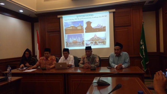 Konpres P3M dan Rumah Kebangsaan terkait 41 Masjid yang terindikasi paham radikal (Foto: Fahrian Saleh/kumparan)