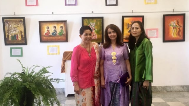 3 Pelukis Wanita Indonesia Pameran Lukisan di New York (Foto: Eddi Santosa/kumparan)