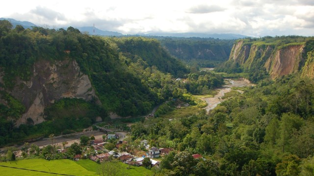 Ngarai Sianok Maninjau Diusulkan Jadi UNESCO Global Geopark mrfwriazc7htnvu83h66 - Ngarai Sianok Maninjau Diusulkan Jadi UNESCO Global Geopark