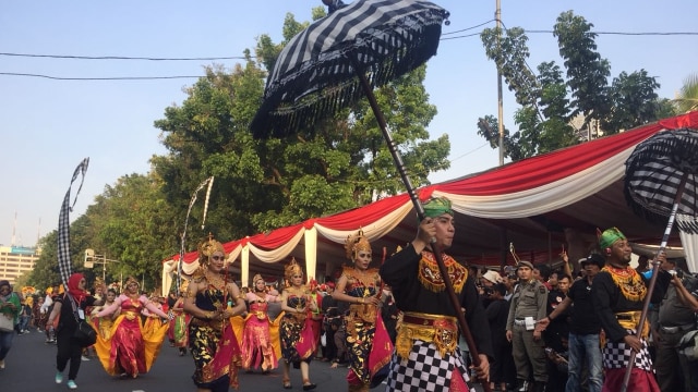 Ragam pertunjukan dan kesenian di Jakarnaval 2018 (Foto: Reki Febrian/kumparan)