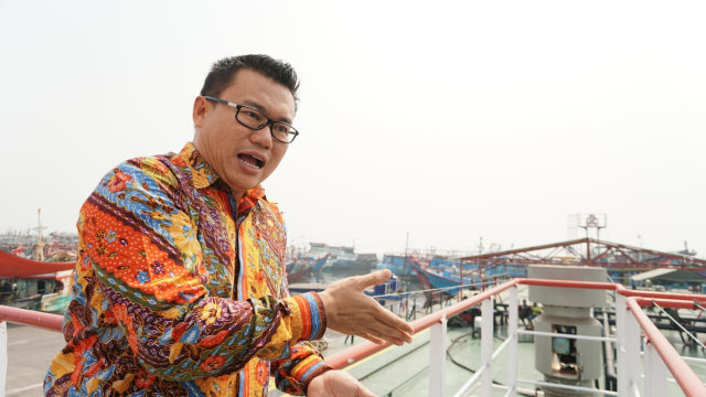 Dirut Perum Pelindo di Pelabuhan Muara Baru (Foto: Iqbal Firdaus/kumparan)