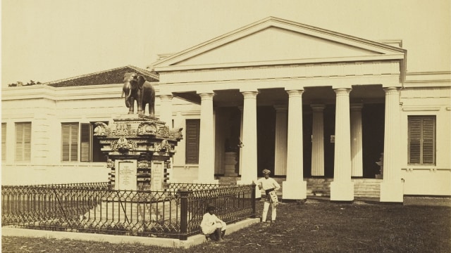 Museum Gajah Zaman Dahulu (Foto: Flickr / KITLV Collections)