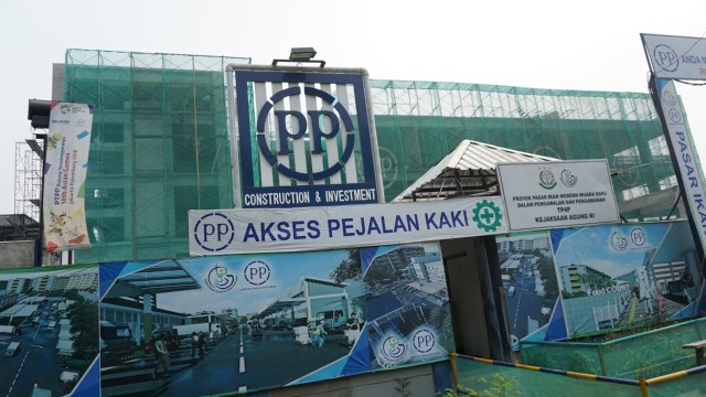 Pengerjaan Pasar Ikan Modern di Pelabuhan Muara Baru
