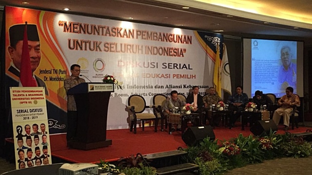 Jenderal TNI Purn. Moeldoko menjadi pembicara pada acara diskusi bertema 'Menuntaskan Pembangunan untutuk Seluruh Indonesia'. (Foto: Ferry Fadhlurrahman/kumparan)