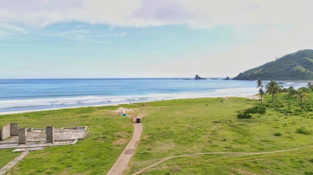 Pantai Mekaki  (Foto:  Instagram/@mekakimarathon)