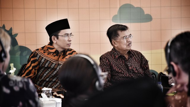 Gubernur NTB, TGB Muhammad Zainul Majdi, bersama Wakil Presiden Jusuf Kalla. (Foto: ntbprov.go.id)