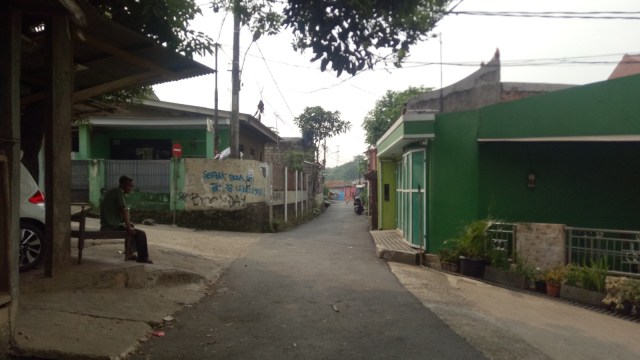 Lingkungan sekitar Rumah 5 terduga Teroris di Cilodong, Depok. (Foto: Ainul Qalbi/kumparan)