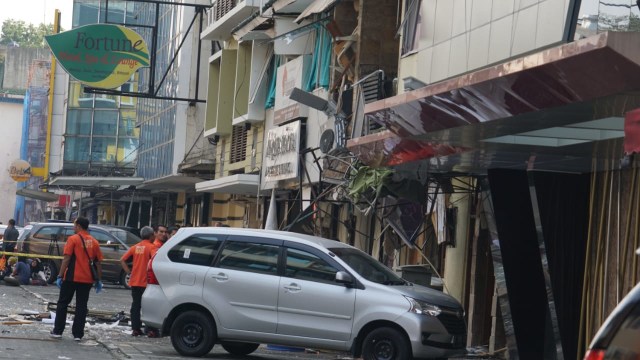 Kondisi kejadian ledakan di Ruko Grand Wijaya Center. (Foto: Helmi/kumparan)