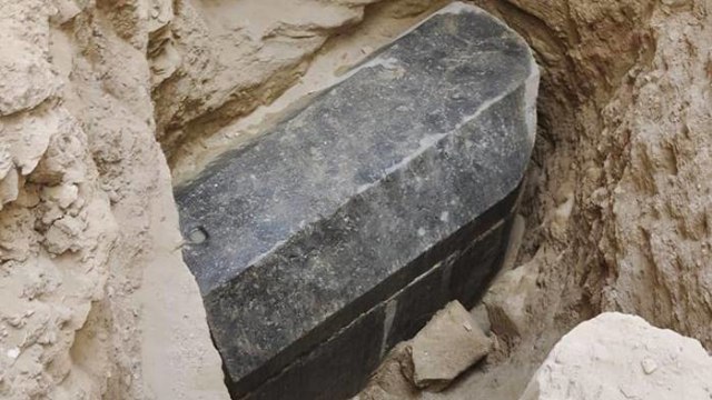Sarkofagus hitam misterius (Foto: Egypt Ministry of Antiquities)
