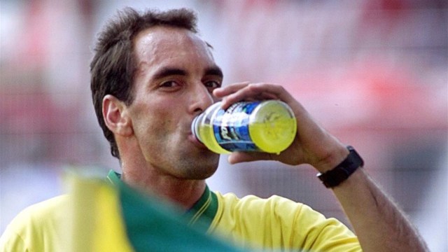 Edmundo semestinya menggantikan Ronaldo di final Piala Dunia 1998. (Foto: AFP/Antonio Scorza)