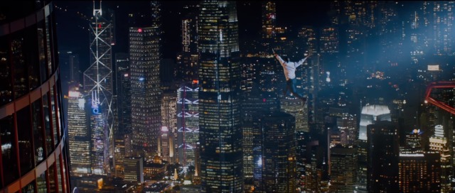 Adegan Dwayne Johnson di Skyscraper (Foto: Universal Pictures)