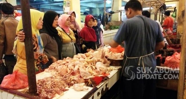 Harga Ayam Potong di Pasar Cibadak Sukabumi Naik, Pedagang: Permainan Para Broker