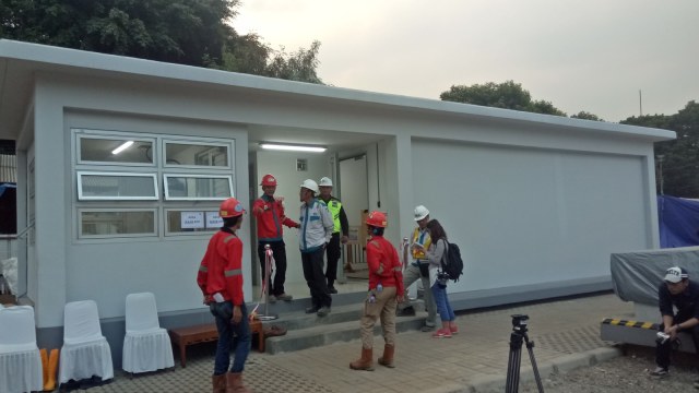 Gardu distribusi listrik bawah tanah di Taman Sambas. (Foto: Resya Firmansyah/kumparan)