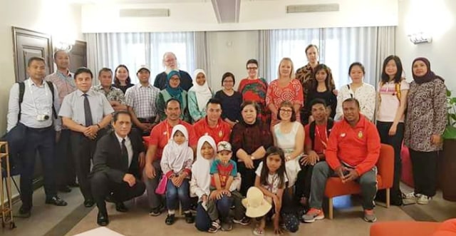 Dukungan mahasiswa serta warga Indonesia untuk Lalu Zohri di Kota Tampere, Finlandia. (Foto: Dok. Istimewa)