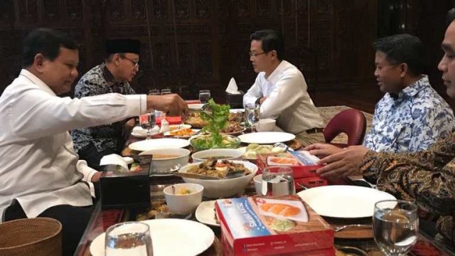 Pertemuan petinggi Gerindra, PKS, dan PAN di kediaman Prabowo, Kertanegara, Jakarta. (Foto:  Dok. Istimewa)