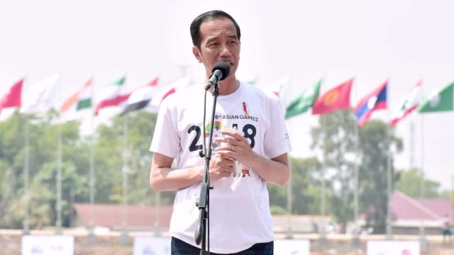 Presiden Joko Widodo meninjau arena olahraga untuk Asian Games 2018 di Palembang (Foto: Dok. Biro Pers Setpres)