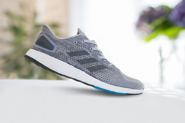 5 Tips Merawat Sneaker Agar Selalu Tampak Baru (1)