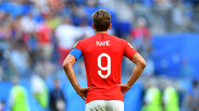 Kane meratapi kekalahan Inggris. (Foto: REUTERS/Dylan Martinez)