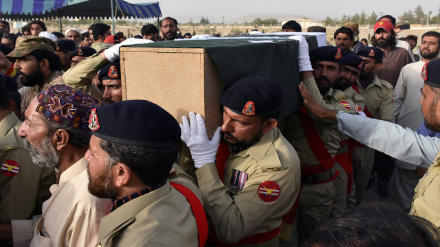 Korban ledakan bom di Pakistan (Foto: REUTERS/Korban ledakan bom di Pakistan)