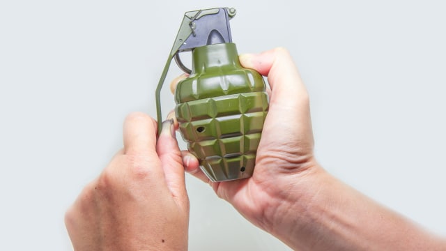 Ilustrasi sex toys berbentuk granat. Foto: Shutterstock