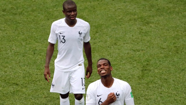 N'Golo Kante dan Paul Pogba. (Foto: REUTERS/Carlos Barria)