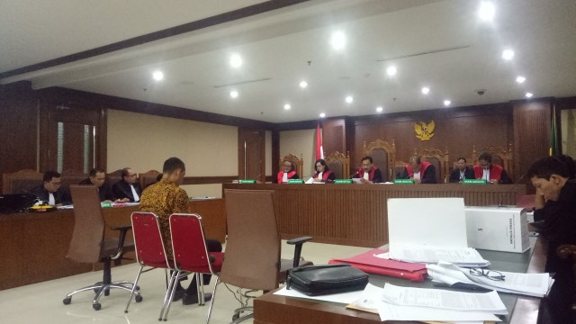 Sidang vonis mantan Kepala Dinas Bina Marga Kab. Lampung Tengah, Taufik Rahman di Pengadilan Tipikor Jakarta (Foto: Adhim Mugni/kumparan)