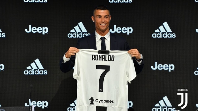 Ronaldo dengan kostum nomor tujuh Juventus. (Foto: Dok. Juventus FC)
