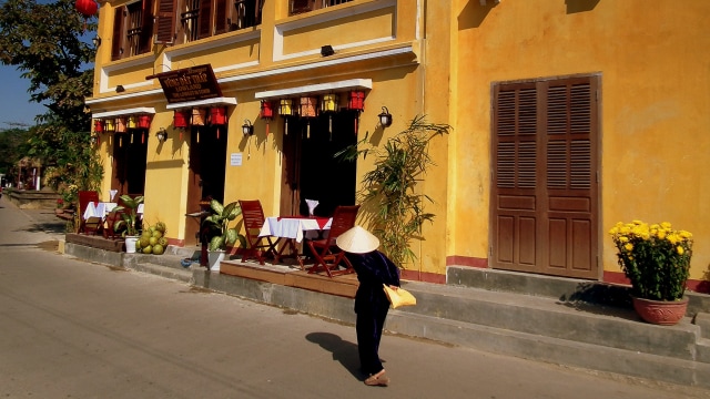 Bangunan Berwarna Kuning di Kota Tua Hoi An, Vietnam (Foto: Wikimedia Commons)