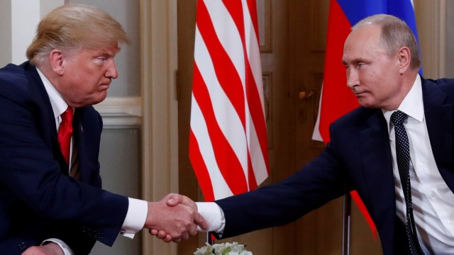 Trump-Putin (Foto: REUTERS/Kevin Lamarque)