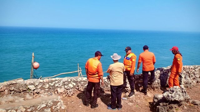 Pencarian Pria Yang Hilang Di Pantai Nampu Gunungkidul Masih