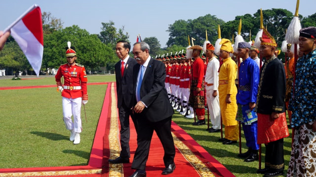 Presiden Joko Widodo menyambut kedatangan Presiden Federasi Mikronesia di Istana Bogor. (Foto: Yudhistira Amran Saleh/kumparan)