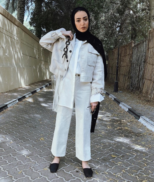 Gaya Berbusana Leena Al Ghouti (Foto: Instagram @leenalghouti)
