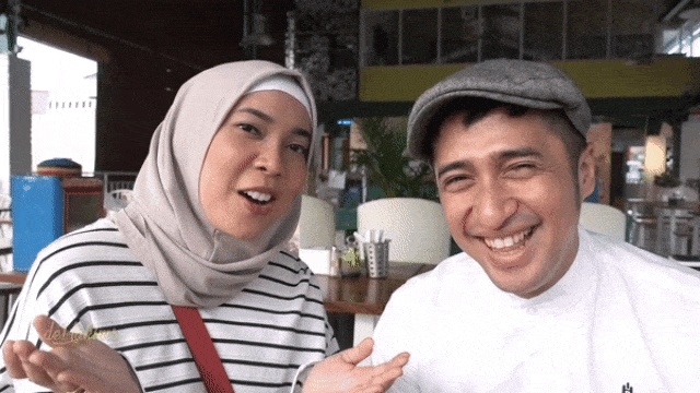Fitri Tropica bahas masalah hijab kepada Irfan Hakim. (Foto: Youtube/deHakims)