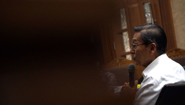 Mantan Wakil Presiden Boediono bersaksi dalam kasus dugaan korupsi BLBI di Pengadilan Tipikor Jakarta. (Foto: Fanny Kusumawardhani/kumparan)
