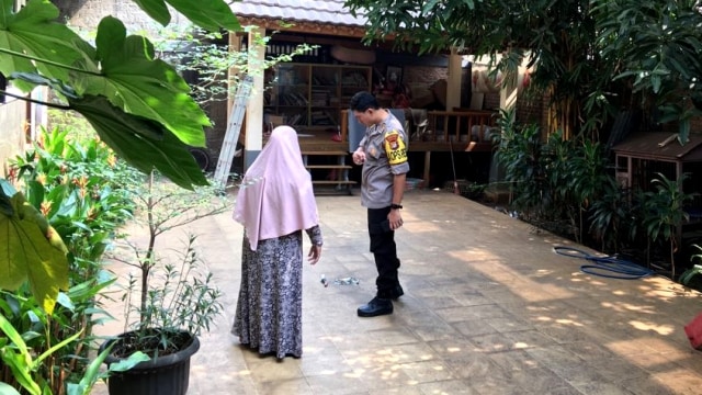 Kapolres Bekasi, Kombes Pol Indarto meninjau rumah Mardani Ali Sera. (Foto: Dok.Tim Media Mardani Ali Sera)