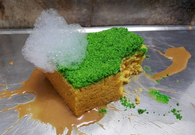 Kue berbentuk spons (Foto: @chefbenchurchill)