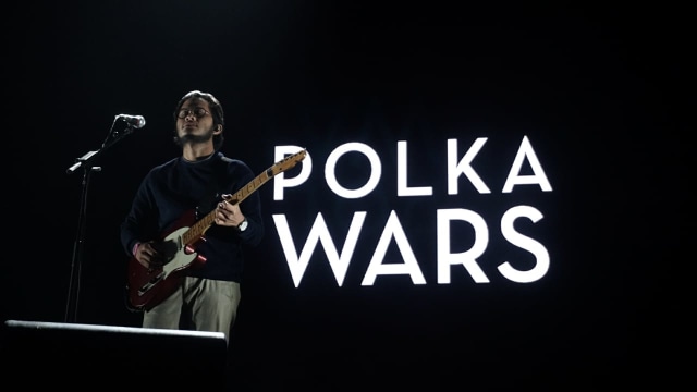 Penampilan Polka Wars di We The Fest 2018 (Foto: Garin Gustavian/kumparan)