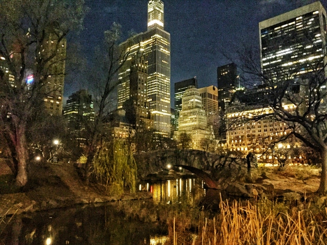 Menjelajah Manhattan kala Malam (41926)