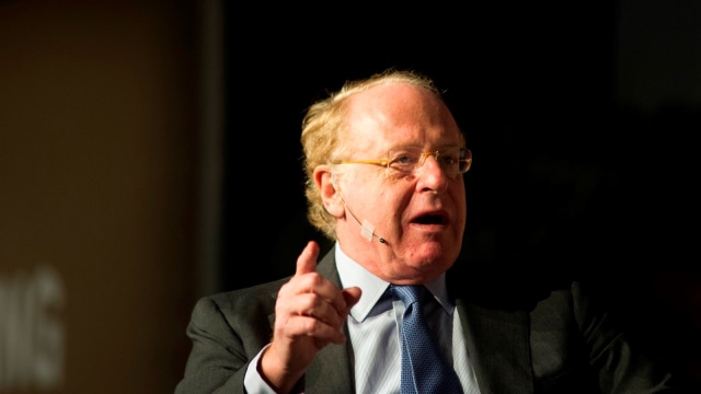 CEO baru Milan, Paolo Scaroni. (Foto: AFP/Rodger Bosch)