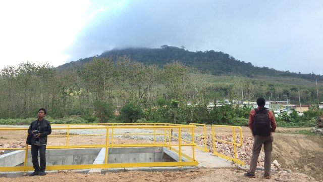 Salah satu bukit emas di Tambang Tujuh Bukit di Banyuwangi
 (Foto: Ema Fitriyani/kumparan)