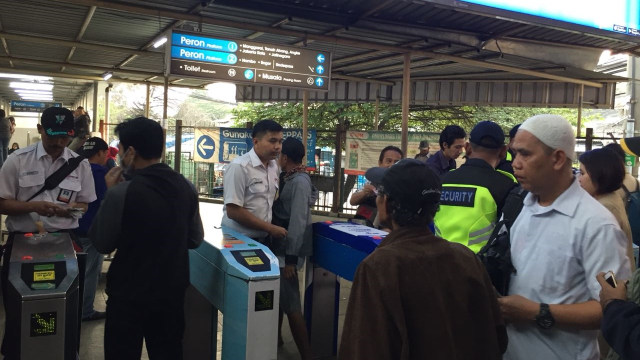 'Suasana Stasiun Citayam (Foto: Ferry Fadhlurrahman/kumparan)