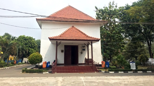 Bangunan peninggalan Portugis di Tugu, Cilincing, Jakarta Utara. (Foto: Andreas Ricky Febrian/kumparan)