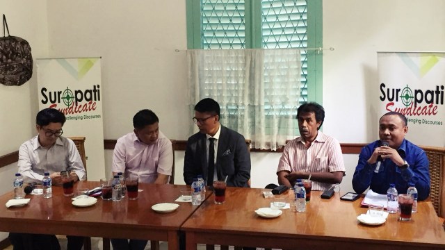 Diskusi Judicial Review ‘Jalan Benar Mencari Kepastian Negara’ oleh Suropati Syndicate. (Foto: Ferry/kumparan)