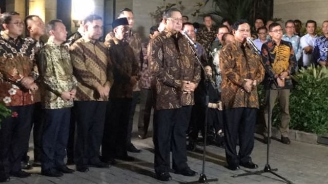 Konfrensi pers usai pertemuan antara SBY dan Prabowo Subianto di Mega Kuningan, Jakarta, Selasa (24/7). (Foto: Tomy Wahyu Utomo/kumparan)
